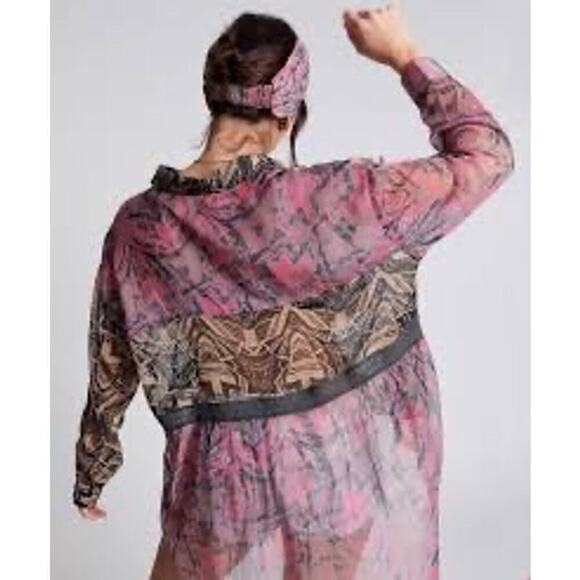 One Teaspoon Kaleidoscope Lunar Shirt High/Low Sheer Size Med NWT - Picture 7 of 11